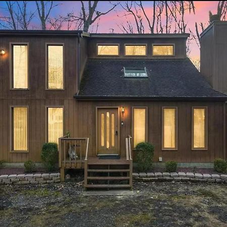 Cozy Cabin At Poconos With Hot Tub And Fire Pit Ийст Страудсбърг Екстериор снимка