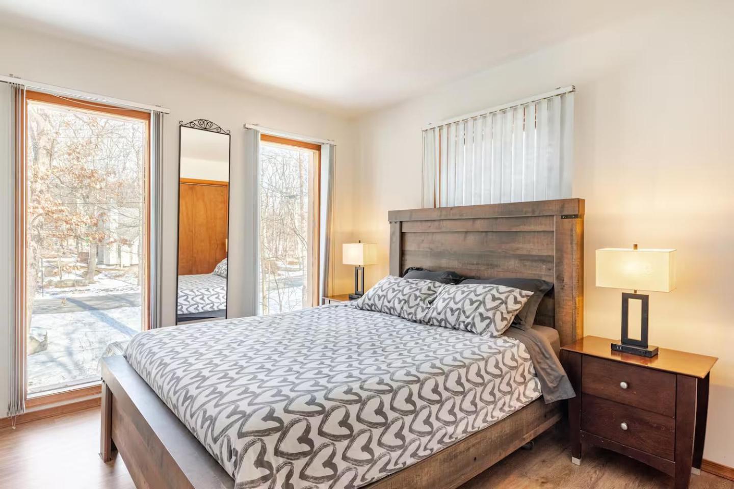 Cozy Cabin At Poconos With Hot Tub And Fire Pit Ийст Страудсбърг Екстериор снимка